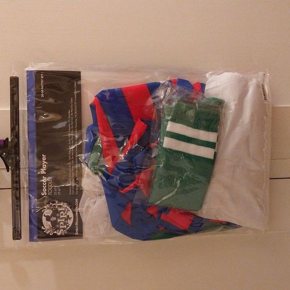 NWOT Spirit soccer player costume Sz 5T-6T great for Halloween - Picture 2 of 7